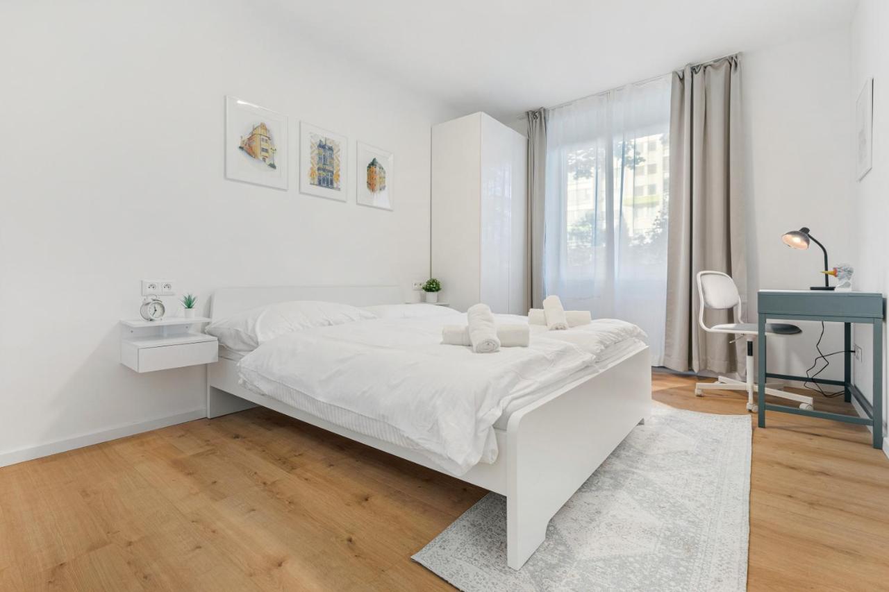 Bratislava Touch 2 Bedroom Apt Exterior foto